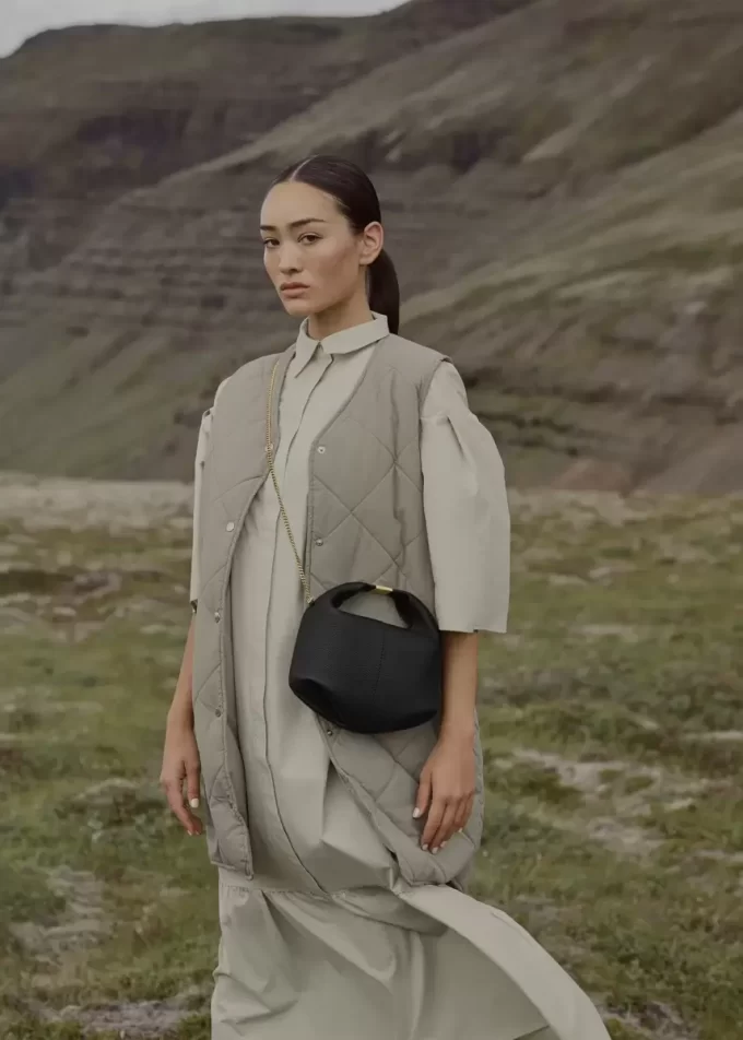 Béri Edition  Textured Black Chain