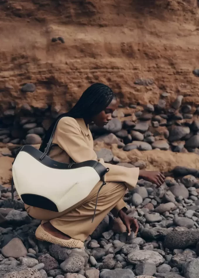 Cyme Edition  Black Canvas