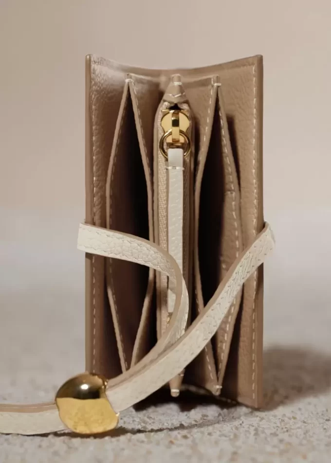 Kayé Card Holder Edition Textured Duo Chalk Kayé Card Holder Edition Textured Duo Chalk