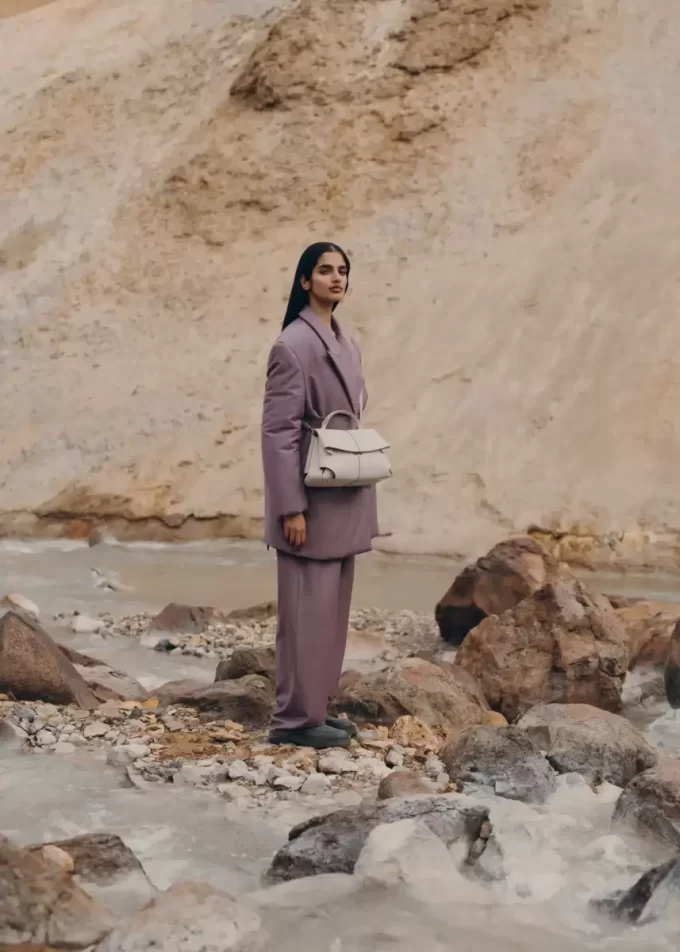 Mokki Edition  Textured Chalk