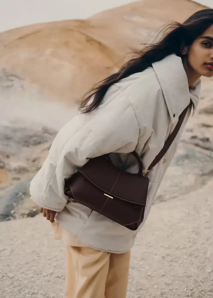 Mokki Edition  Textured Ebony