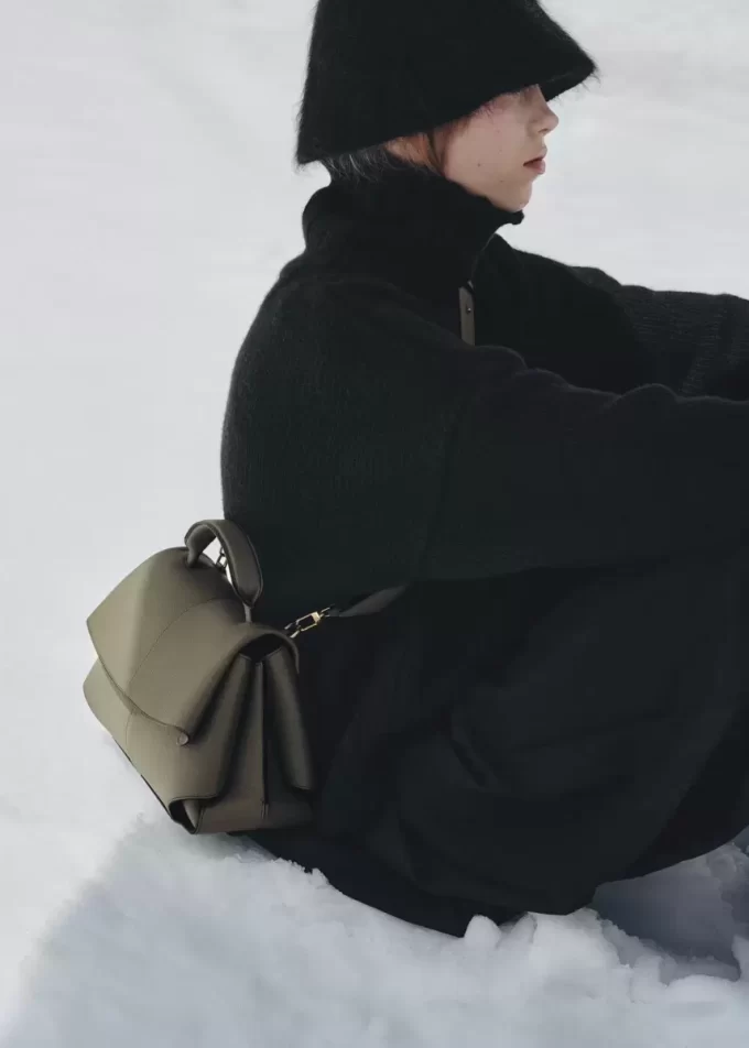 Mokki Edition  Textured Smoky Green