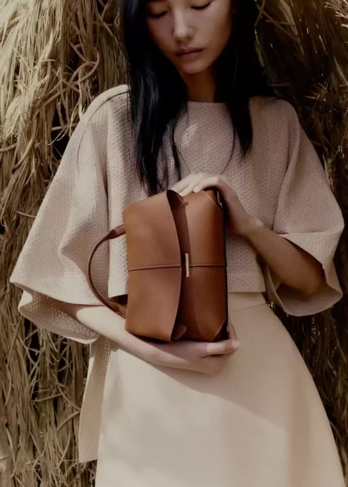 Mokki Mini Edition Textured Camel Mokki Mini Edition Textured Camel