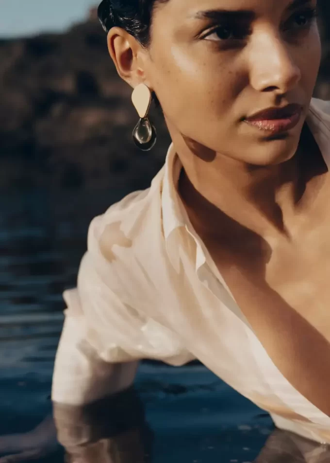 Naé Earrings Edition  Smoked glass