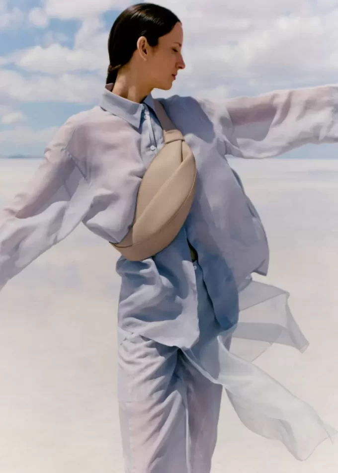 Neyu Edition  Smooth Taupe