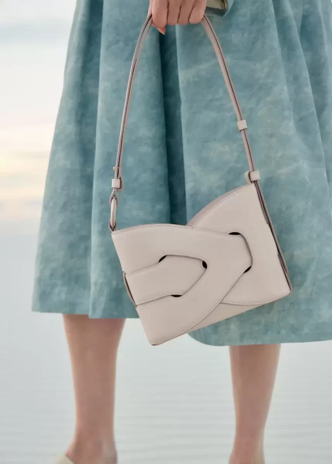 Nodde Edition  Smooth Chalk