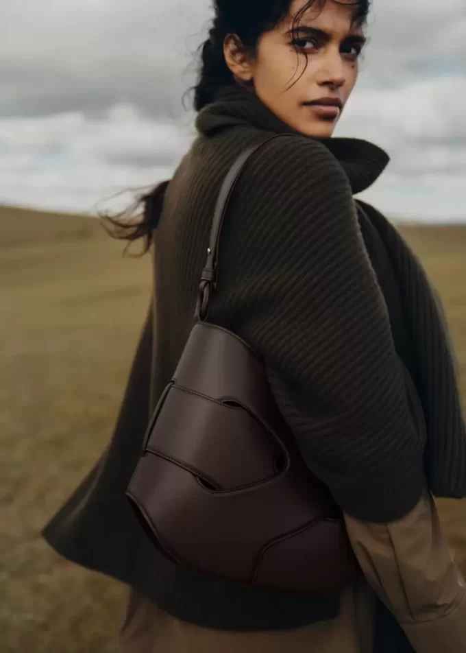 Nodde Hobo Edition  Smooth Ebony