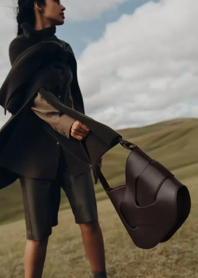 Nodde Hobo Edition  Smooth Ebony