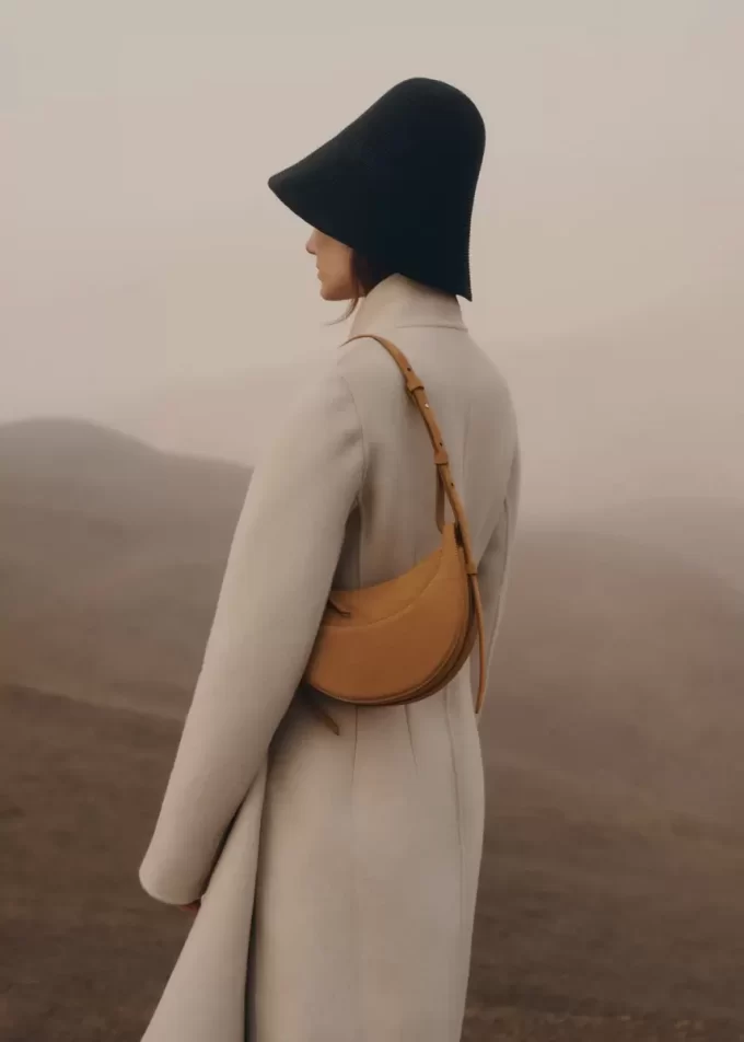 Numéro Dix Edition  Crocodile Nubuck Cinnamon