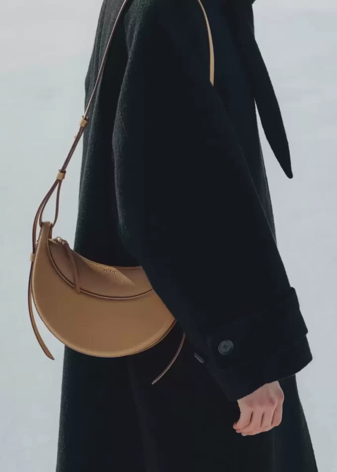 Numéro Dix Edition Smooth Ocher Numéro Dix Edition Smooth Ocher