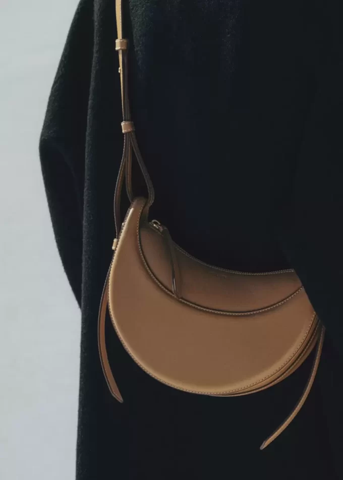 Numéro Dix Edition Smooth Ocher Numéro Dix Edition Smooth Ocher