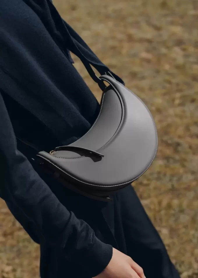 Numéro Dix Edition  Smooth Stone