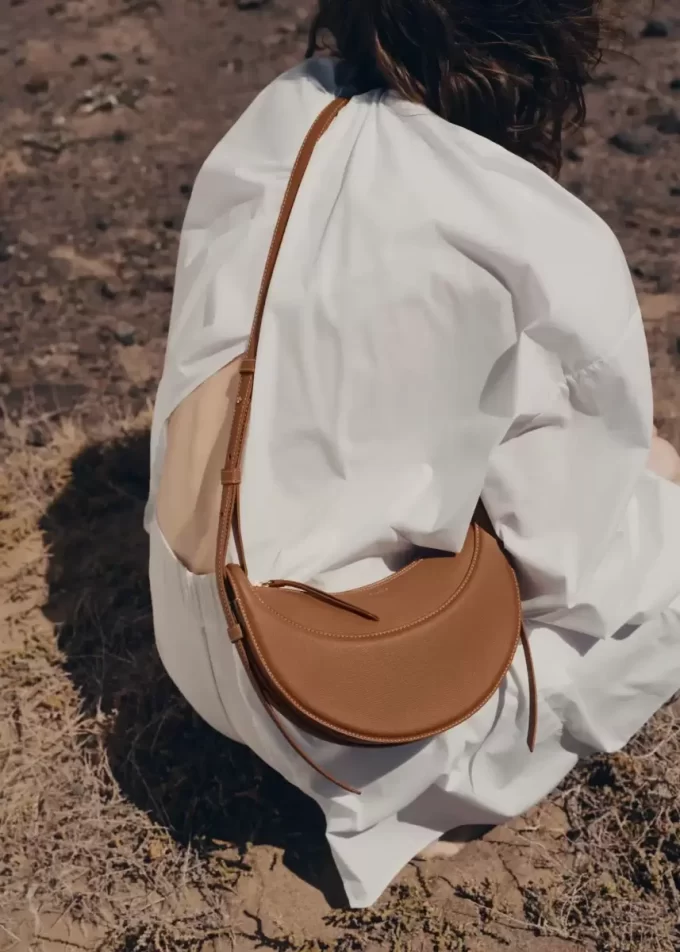 Numéro Dix Edition Textured Camel Numéro Dix Edition Textured Camel