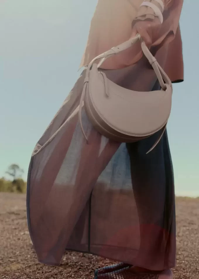 Numéro Dix Edition  Textured Taupe