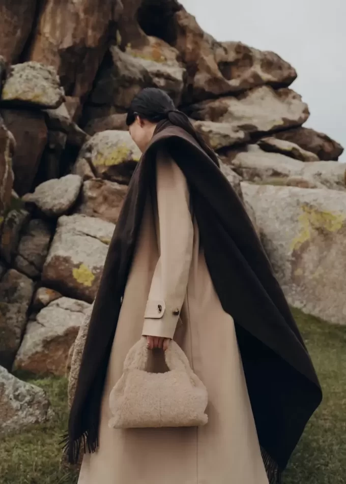 Numéro Neuf Mini Edition  Alpaca