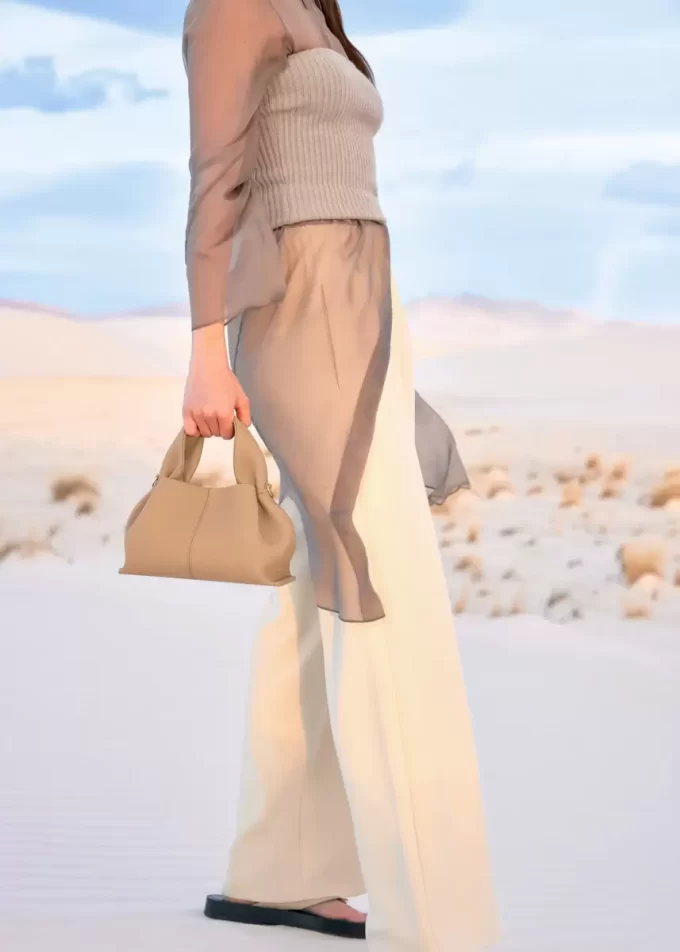 Numéro Neuf Mini Edition  Textured Beige