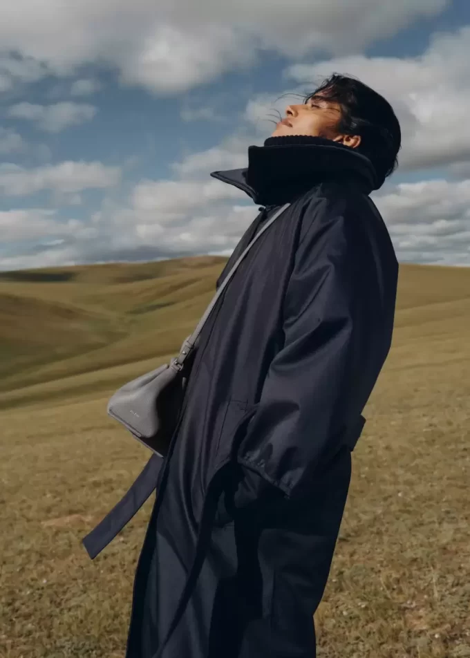 Numéro Neuf Mini Edition  Textured Stone