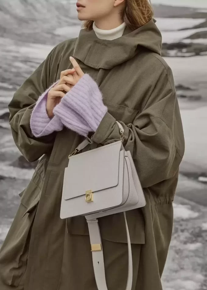 Numéro Sept Edition  Textured Chalk