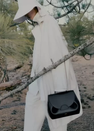 Numéro Un Edition  Textured Black