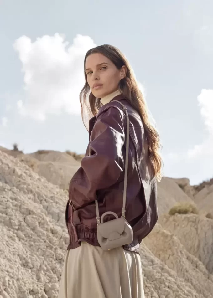 Numéro Un Micro Edition  Textured Taupe