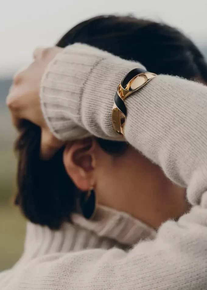 Éole Cuff Edition  Black Leather